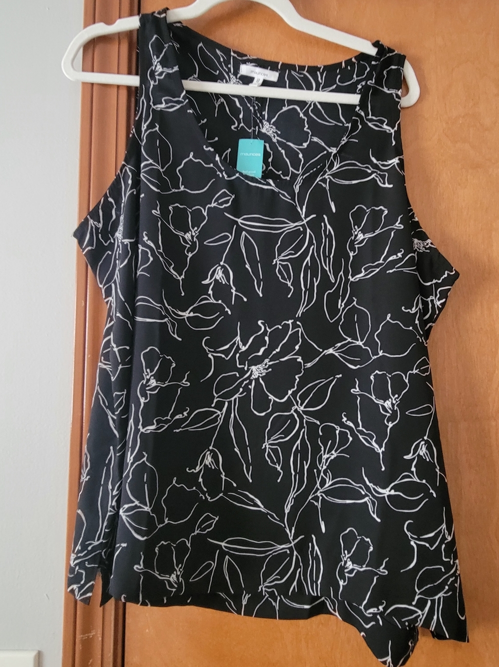 Maurices Black Top with White Floral Sketch Print